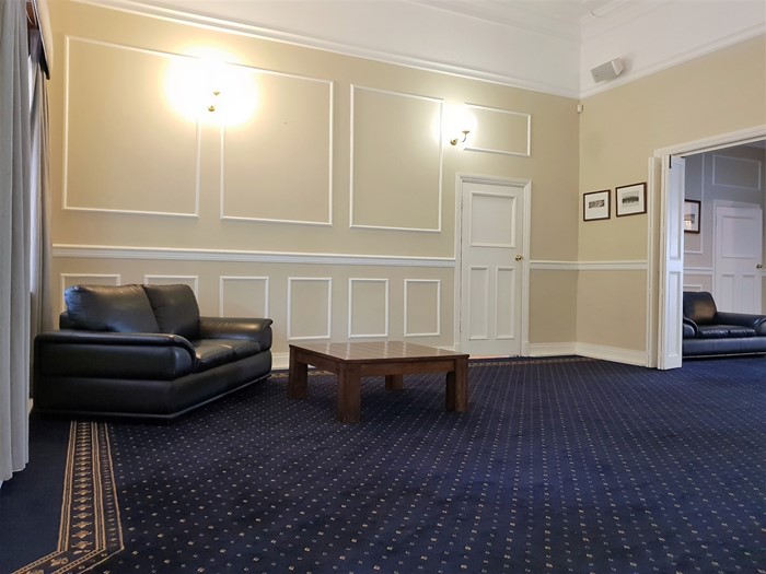 Image Gallery - War Memorial Hall - Lounge