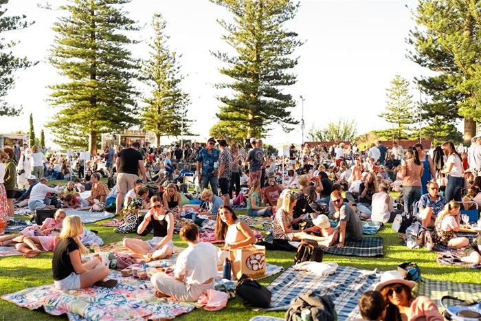 Image Gallery - Carols by Candlelight on the Main Lawn